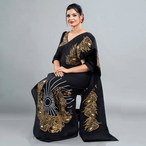 Golden Peacock Batik Saree π β Black & Gold Super Voil Saree with Blouse Piece Golden Peacock Batik Saree π β Black & Gold Super Voil Saree with Blouse Piece